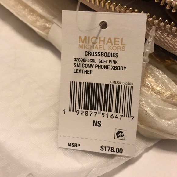 Michael Kors Leather Phone Crossbody in Soft Pink - Picture 2 of 3